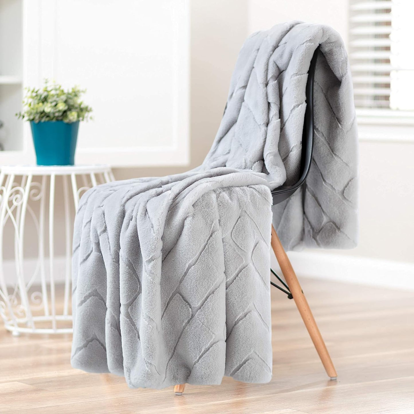 Premium Super Soft Emboss Faux Fur Silky Mink Throw Blanket - Luxurious Elegant Blanket for Sofa Chair Couch Bed & Living Room Decorative Royal Soft Reversible Blanket (50X65 Inches) Silver