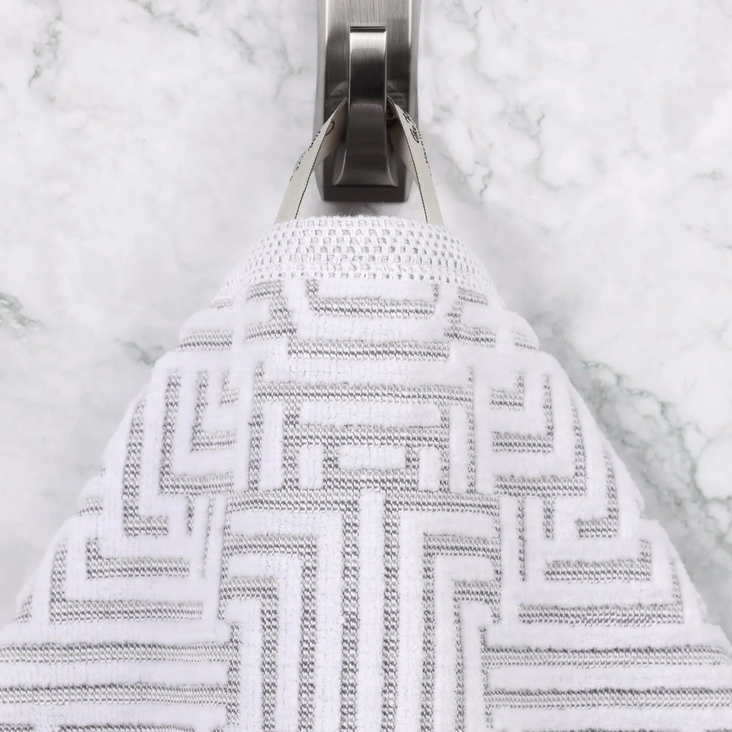 Cotton Modern Jacquard 3-Piece Towel Set, Platinum