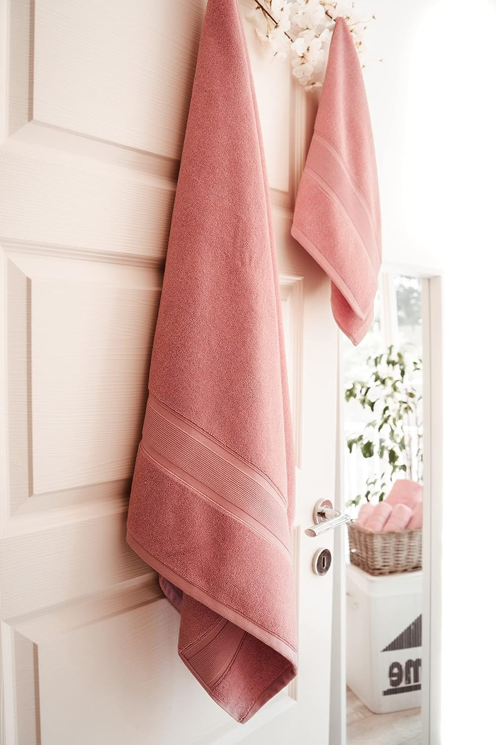 8 Piece Bathroom Towel Set - 100% Turkish Cotton, Premium Quality - 2 Bath Towels 2 Hand Towels and 4 Washcloths (Coral)