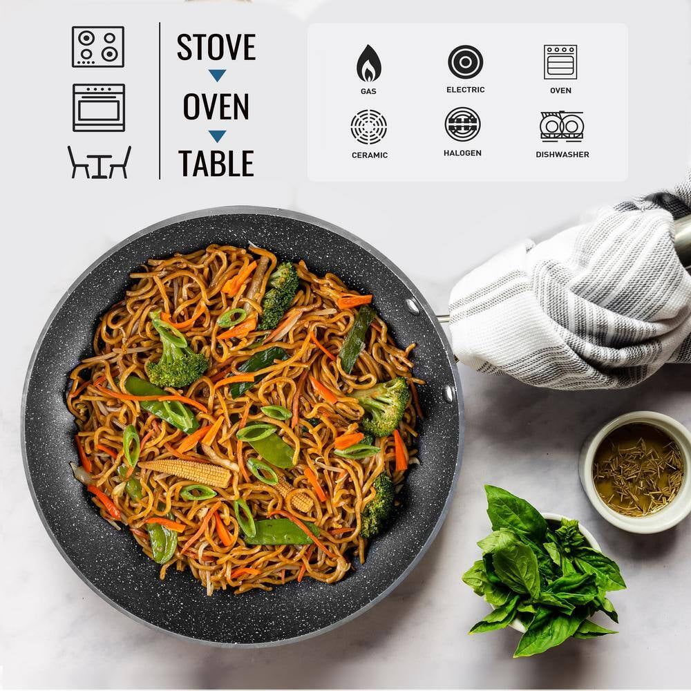 15-Piece Aluminum Ultra-Durable Non-Stick Diamond Infused Cookware and Bakeware Set in Red