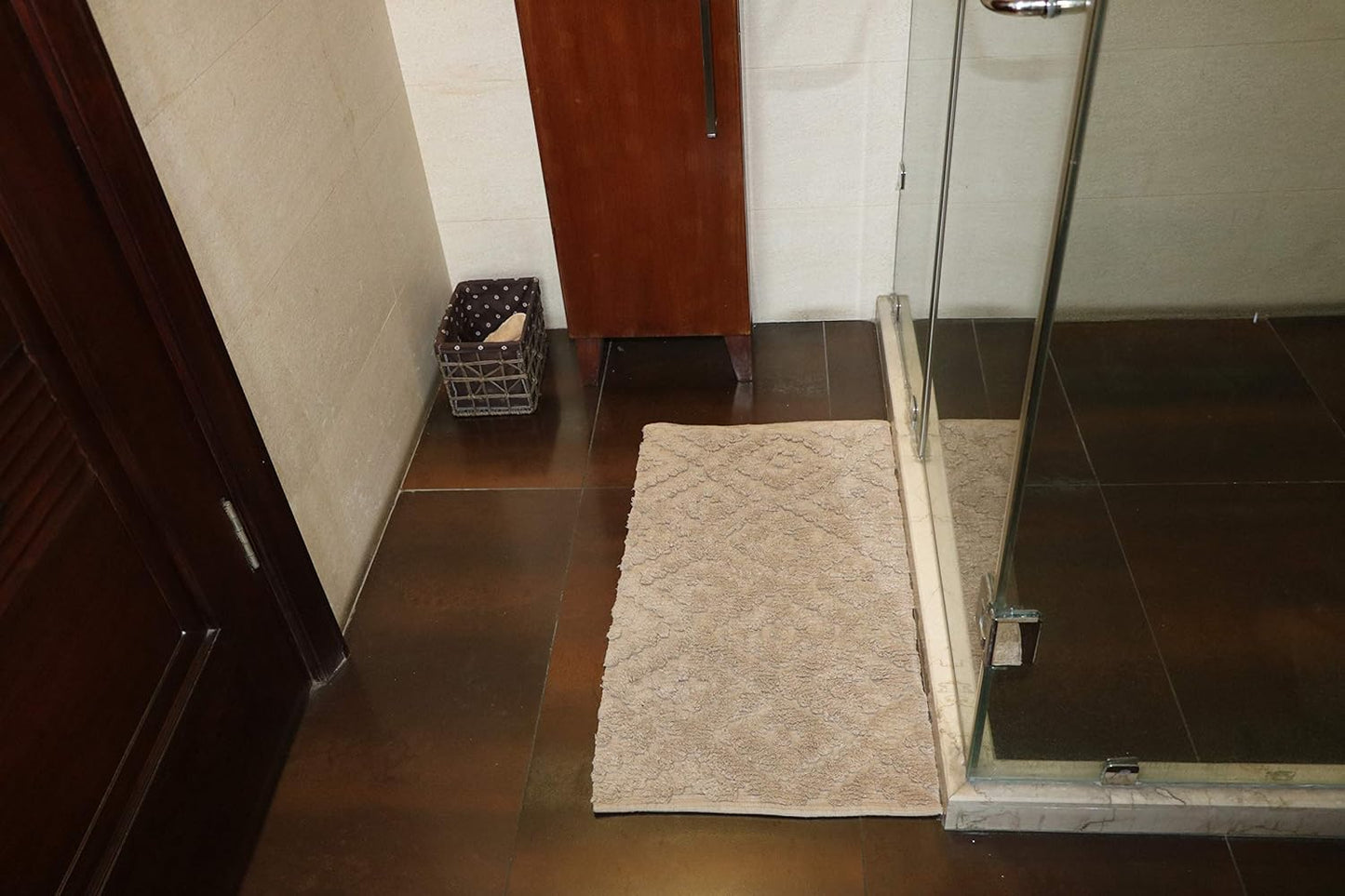 Luxury Cotton Tufted Bath Rug Floor Mat for Spa Vanity Shower Soft Machine Washable Bath Rug for Bathroom/Kitchen Water Absorbent Bedroom Area Rug (Taupe, 21" X 34")