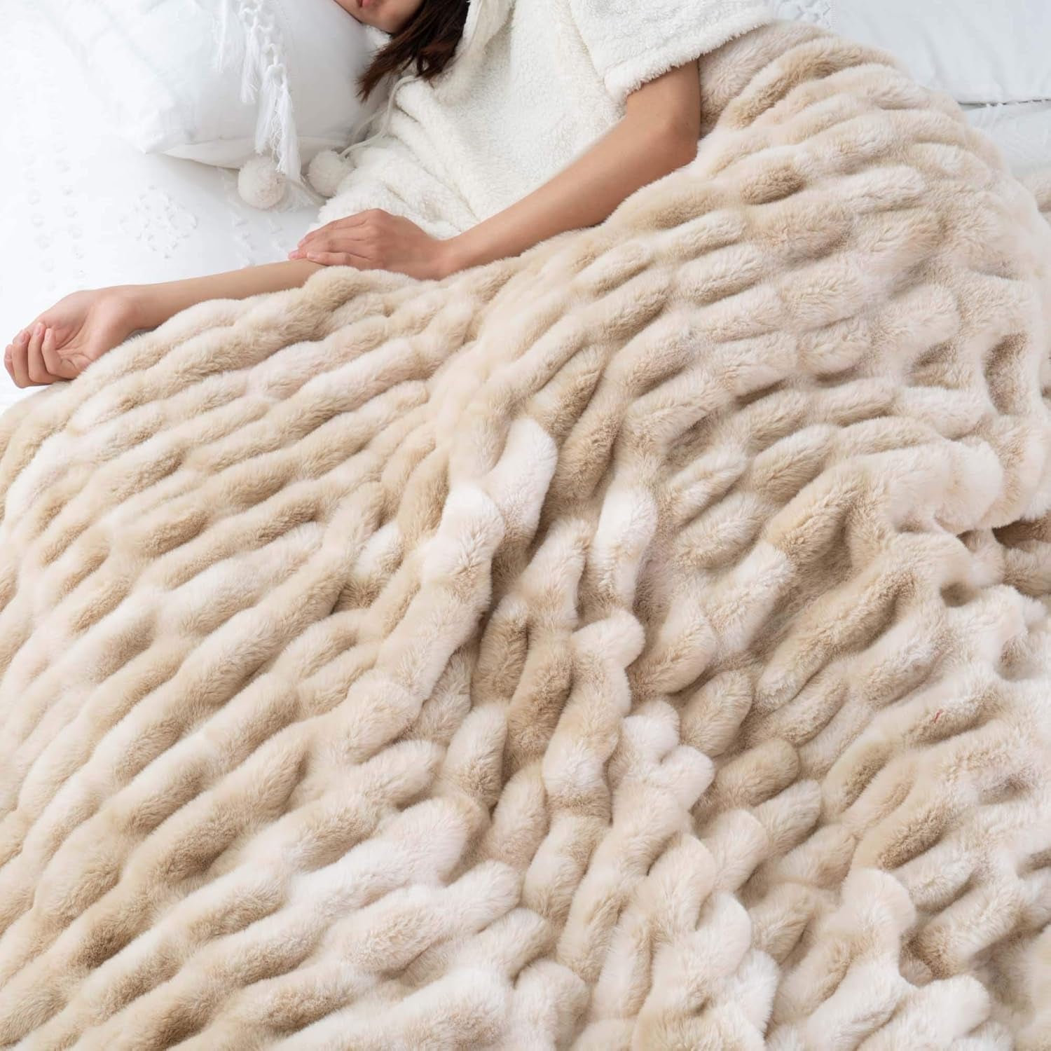 Ruched Luxurious Soft Beige Faux Fur Throw Blanket Fuzzy Plush Elegant with Reversible Mink Blanket for Sofa,Chair, Couch, Living Room, Home Decorative Blanket Tie Dye (Beige, 50"X60")